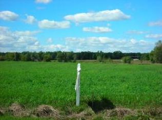 North Rd #3, Hortonville, WI 54944