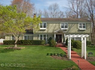 15 Eileen Dr, Mahwah, NJ 07430
