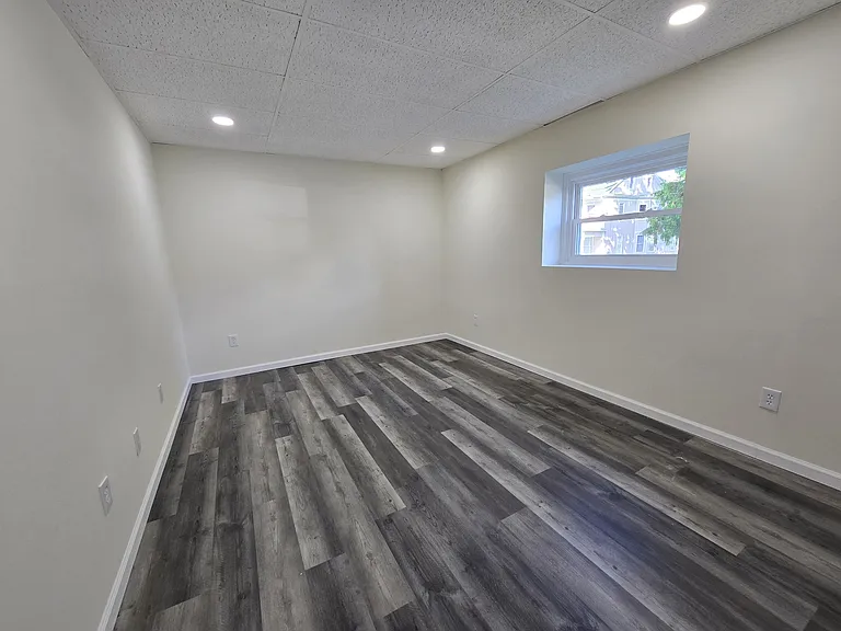 300 W Frack St #1A — Photo 6