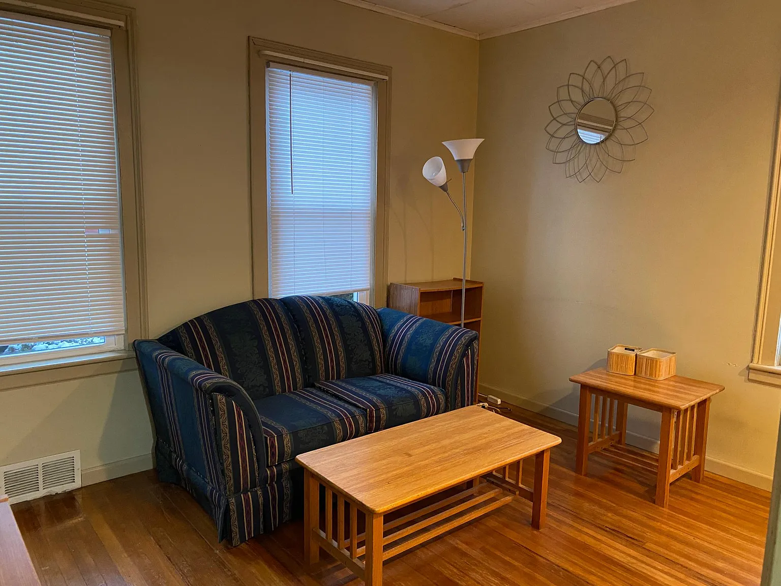 1 bed, 700 sqft, $1,005 — Photo 2