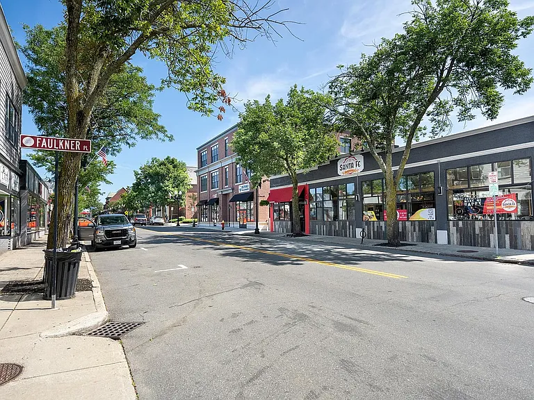 406 Main St #3 — Photo 25