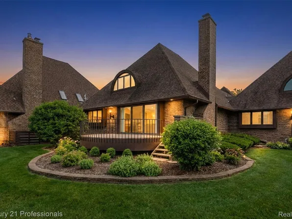 9095 S Saginaw Rd APT 5, Grand Blanc, MI 48439