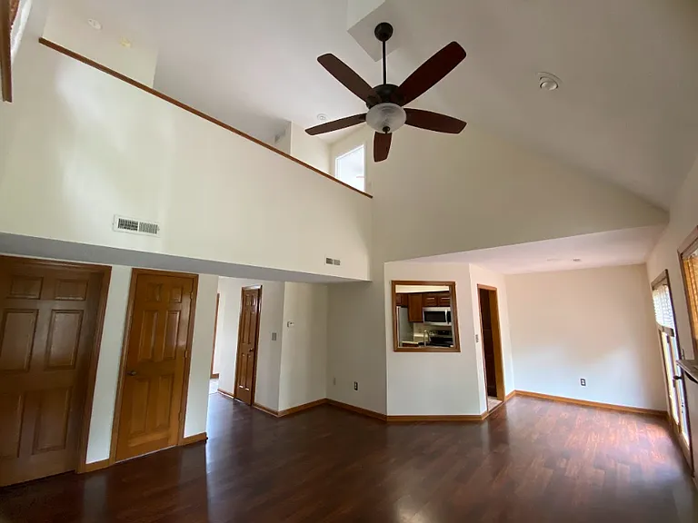 3703 Lupine Dr — Photo 8