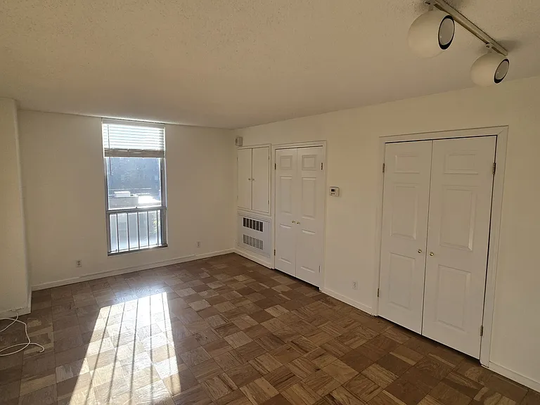 77 Pond Ave #606 — Photo 5