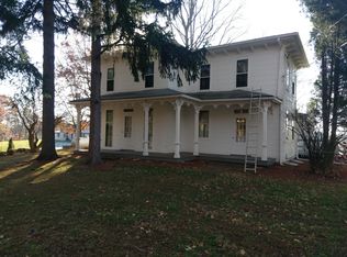 1740 W Comet Rd, New Franklin, OH 44216