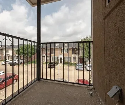 307 Forest Dr — Photo 10
