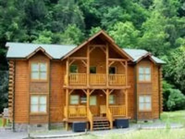 319 Caney Creek Rd, Pigeon Forge, TN 37863