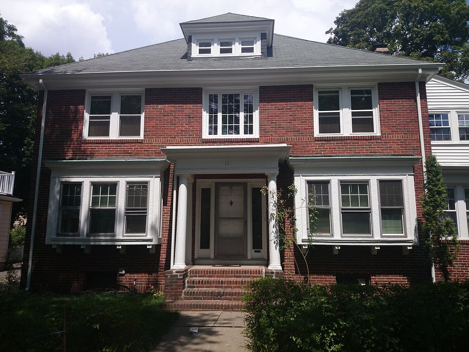 2nd image of 15 Adams St