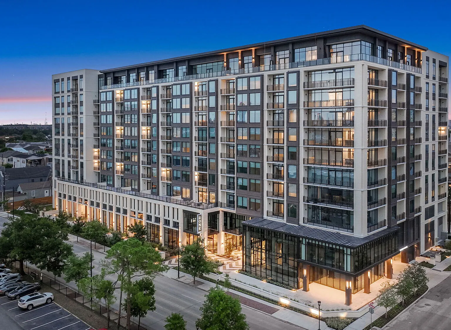 Rone Residences — Photo 1