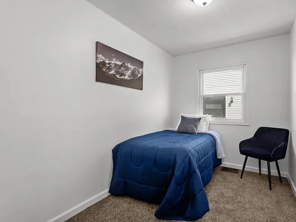 1616 Columbus Blvd, Kokomo, IN 46901