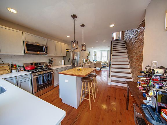 1st floor (view from kitchen)