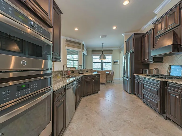 9560 Firenze Cir — Photo 3