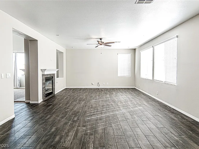 6545 Black Oaks St — Photo 14
