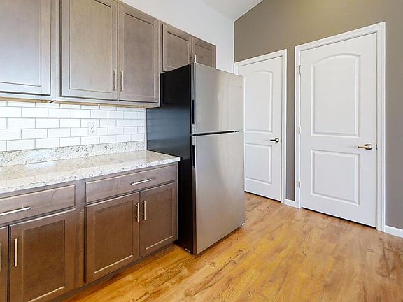 2nd image of 4422 Nicklaus Dr #102-101