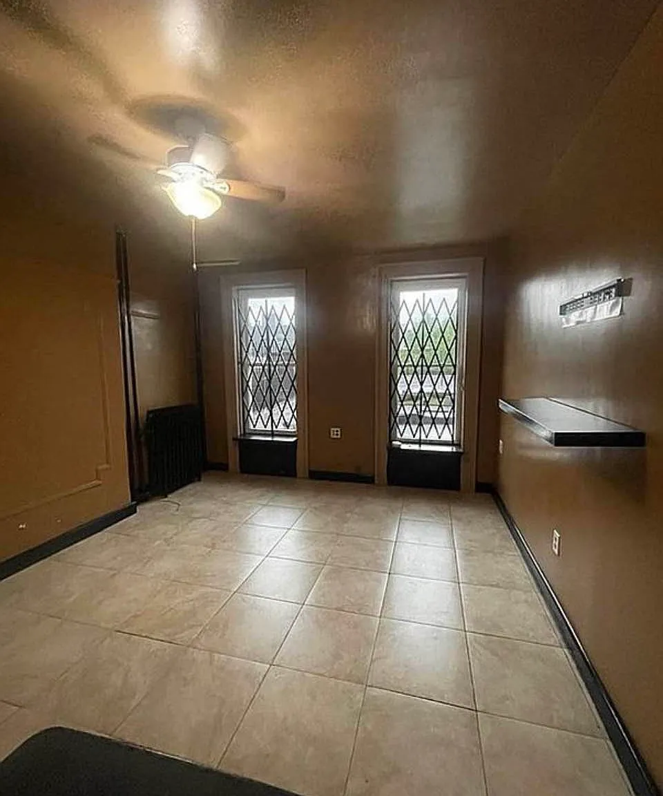 735 Hancock Street — Photo 4