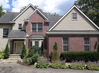 8499 Bishop Rd, Brighton, MI 48116