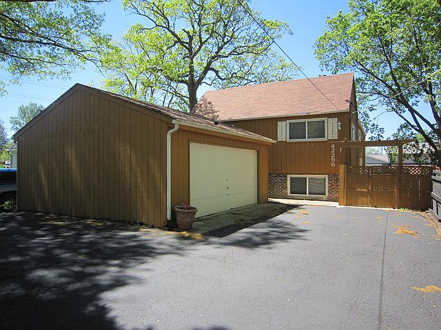 1st image of 42296 N Oak Ln