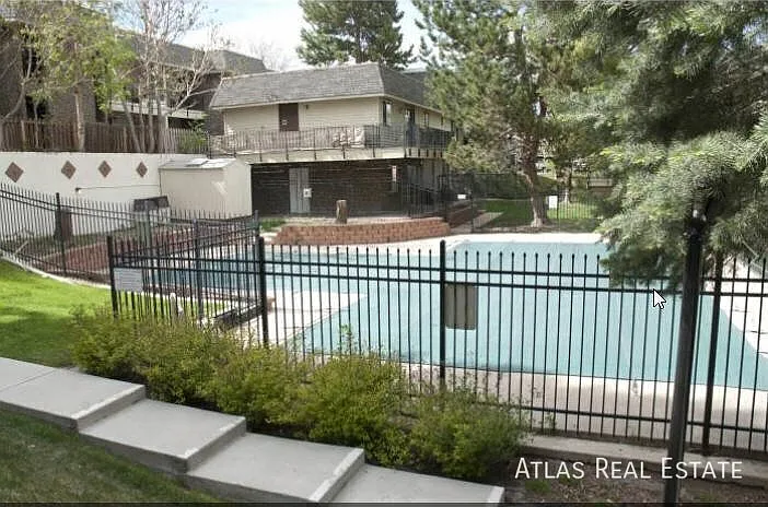 3653 W Union Ave — Photo 15