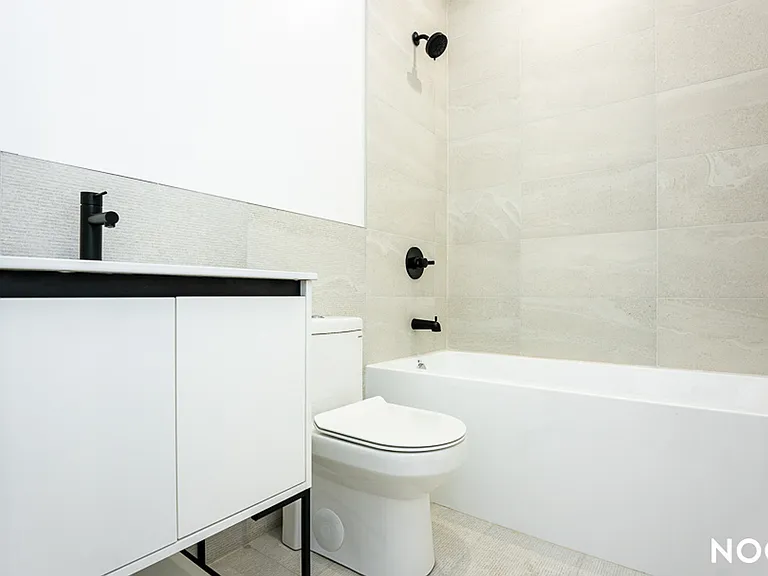 589 Knickerbocker Ave #2 — Photo 7