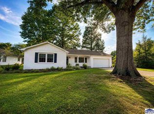 51 Lakeview Dr, Terre Haute, IN 47803