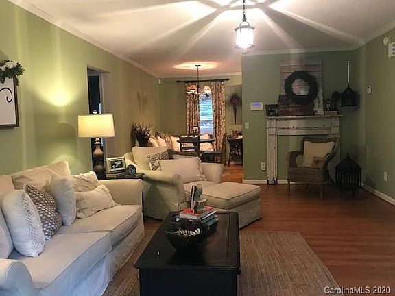 4th image of 124 Waderich Ln