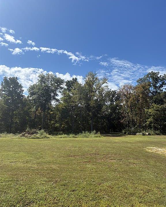 2nd image of 51 Parc Forest Trl