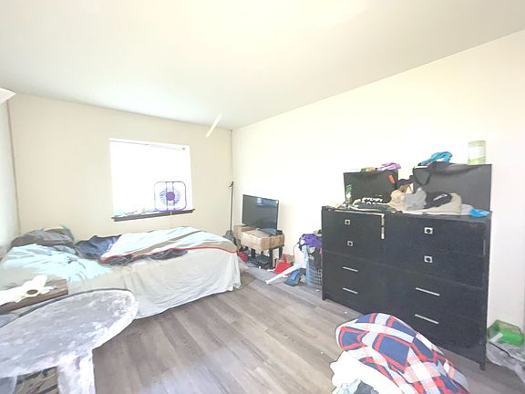 5th image of 2535 N Prospect Ave #308