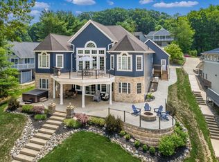 505 Grand Ridge Dr, Howard, OH 43028