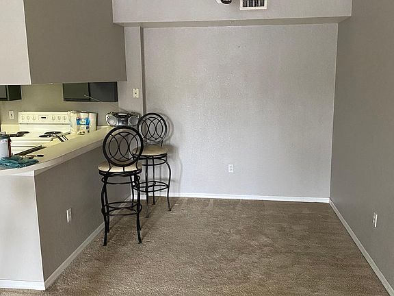 3rd image of 6300 Aragon Way APT 202
