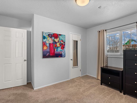 2nd image of 3109 La Veta Dr NE