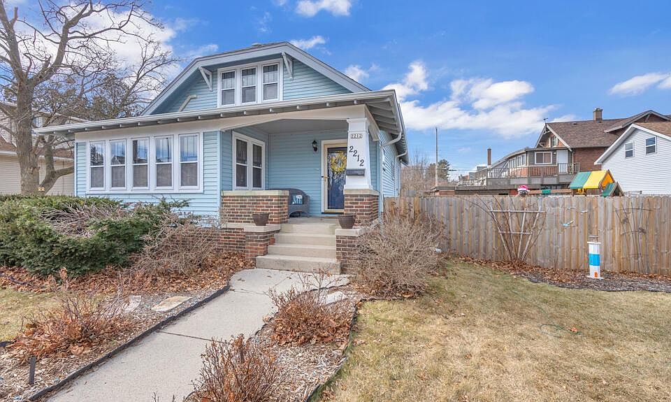 1st image of 2212 S 8th STREET