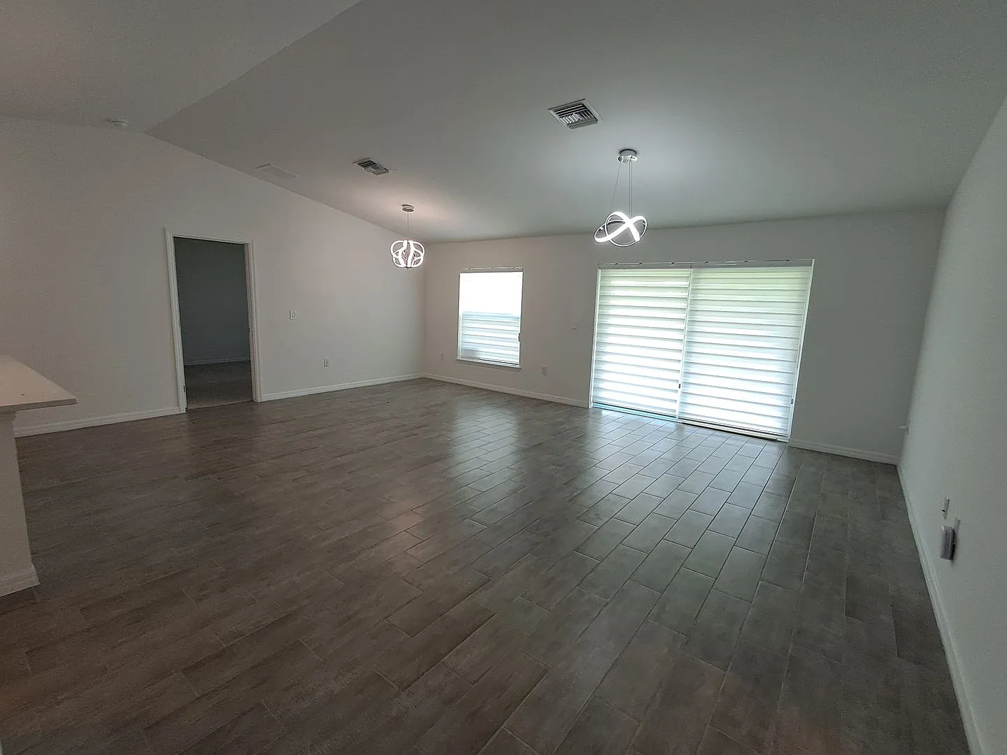 $500.00 Off First Month Beautiful New 3/2 home in Lehigh — Photo 3