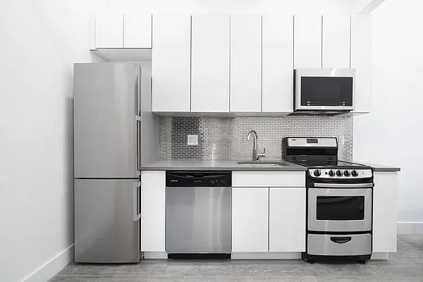 Rented by REAL New York | media 8