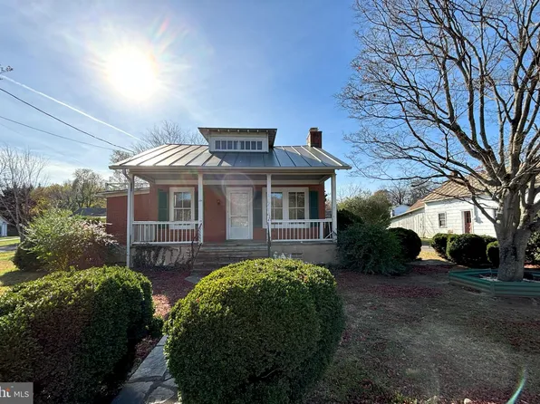 3738 Sperryville Pike, Sperryville, VA 22740