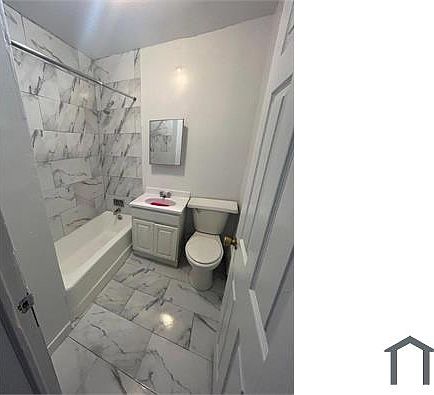 5th image of 121 Ludlow St #2