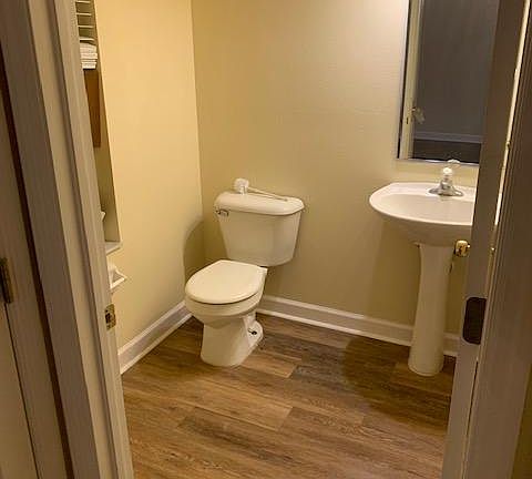 4th image of 9532 W Park Village Dr