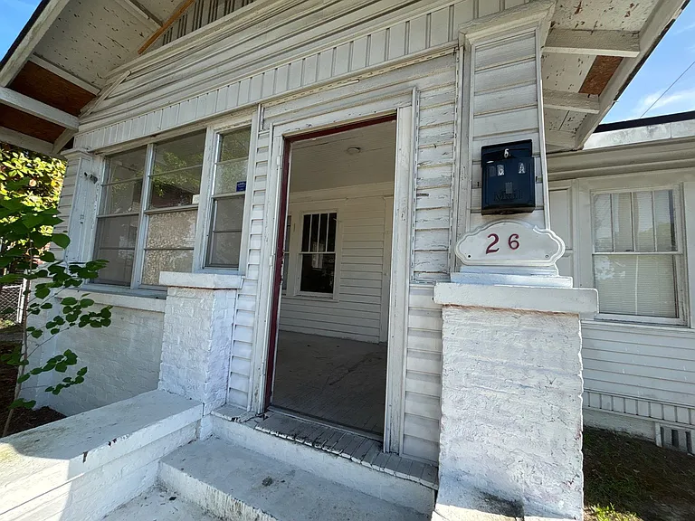 26 W 27th St — Photo 7