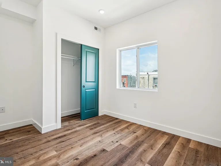 2630 N 11th St #3 — Photo 8