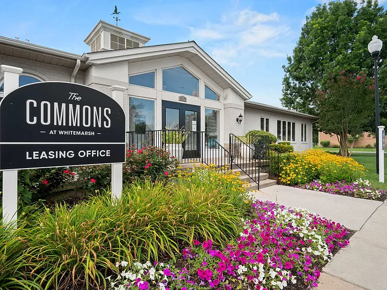 5-web-or-mls-commonsatwhitemarshamenities-5