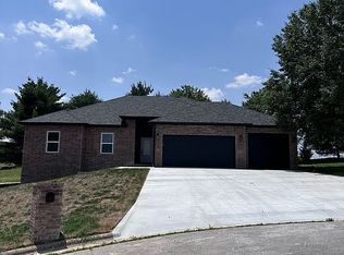 300 Raven Cir, Rogersville, MO 65742