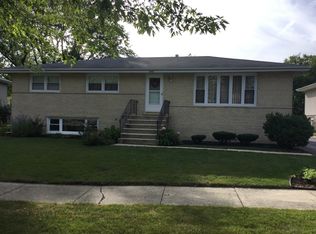 10406 S Kathy Ct, Palos Hills, IL