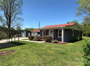 440 Hilltop Cir, Ronda, NC 28670