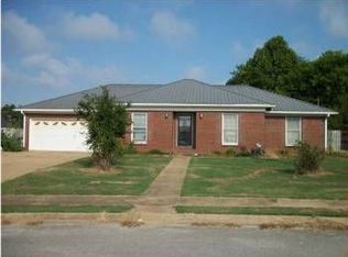 3838 Indian Bend Cir, Northport, AL 35473