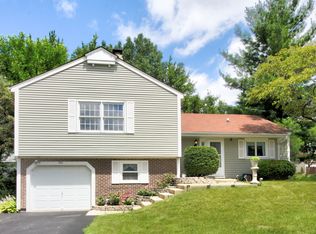 291 Porter Ct, Bartlett, IL