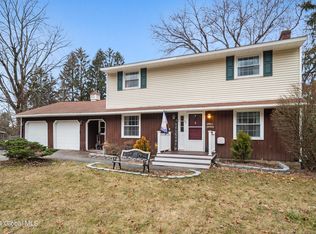 154 Lapp Rd, Clifton Park, NY 12065