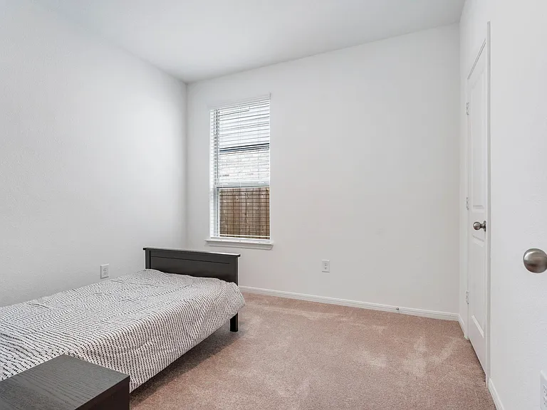 14483 Cedar Ledge Ln — Photo 16