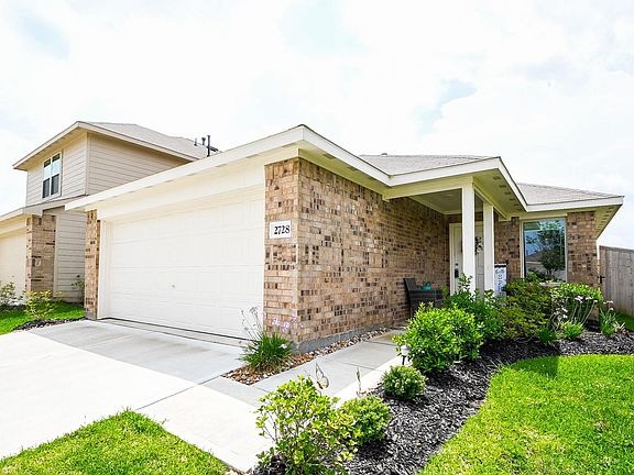 3rd image of 2728 Cadiz Bay Dr