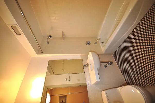 Rented by Corcoran | media 18