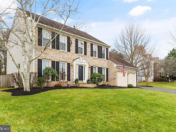 2nd image of 13291 Lawrence Ln