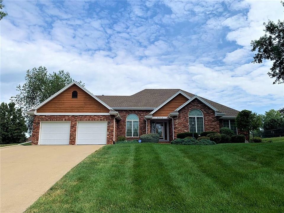 1st image of 2303 Woodridge Ct